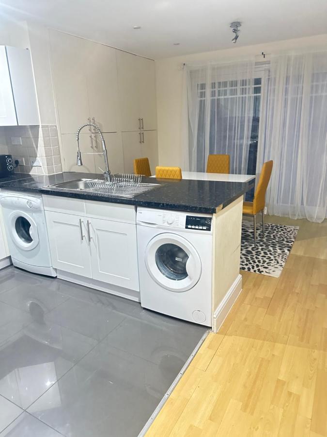 Dream Home Бромли Экстерьер фото